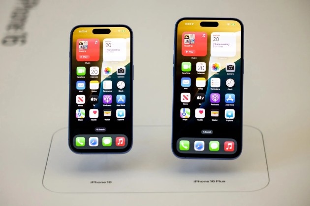 What the iPhone 17 Air Teaches Businesses About Agility, Timing, and Production Design in 2025